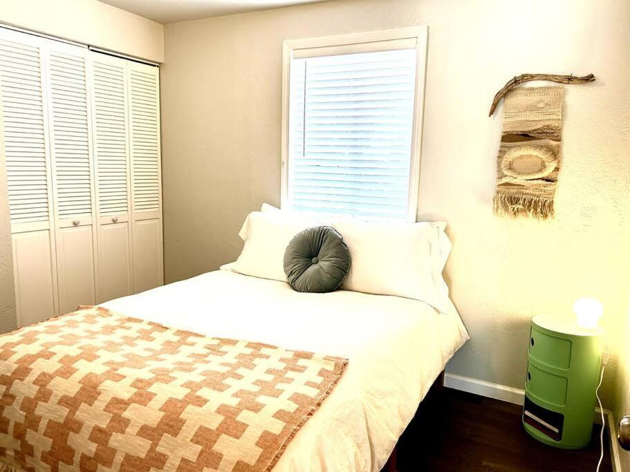 Fully Furnished, Serene Taos House Luaran gambar